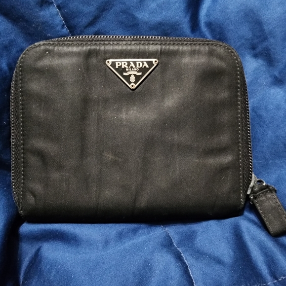 PRADA NYLON WALLET UNISEX - Picture 1 of 9